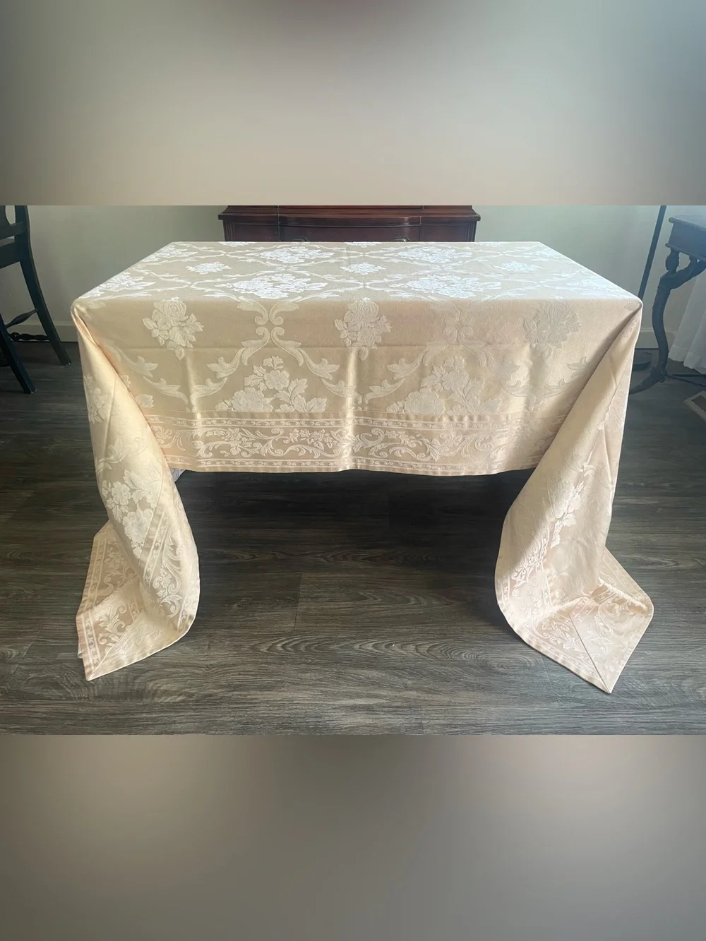 Elegant Tablecloth Mitered Corners Jacquard Champagne Cotton Blend 60x120